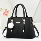Black / Length 30 Height 21 Width 13
