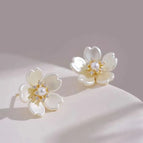White Earrings D19