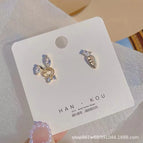 Diamond Style Rabbit Carrot [Earrings]