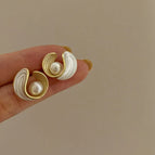 Pearl-Ear Clip