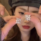 Super Flash Star Ear Clip