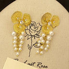 21# Petal Pearl Stud Earrings (Ga0813)