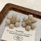 2512195A Beige Flower Earrings