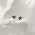 Black Five-pointed Star/1 Pair