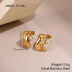 NMSE-J7110-1 Gold Curve Stud Earrings