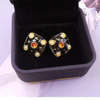 488-02 Triangle Ear Clip