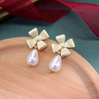 21-Dull Gold Four-leaf Clover Pearl
