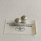 Champagne Gray Square Pearl Ear Clip