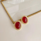 Oval Retro Red-Silver Needle