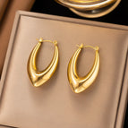 48 [Ag363] V-Shaped Earrings Gold
