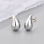 Comma Stud Earrings (small size White Gold)