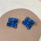 C Style Blue Dots