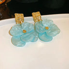 39# Silver Needle-Blue-Flower