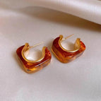 32 # Brown Amber C-shaped Earrings (Real Gold Plating)