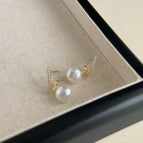 Rhythm Zircon Pearl-Silver Needle