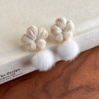 27653A Beige Flowers