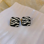 31# Silver Needle-Black and White (Stripes)