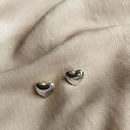 A [7269] Peach Heart Stud Earring Steel Color