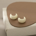 【2527】White C-shaped Ear Pins