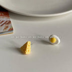 Fried Egg Loves Cheese [Earrings]