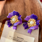 2512125A Purple Gradient Flowers