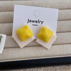 Yellow with White 3.2 * 2.7cm