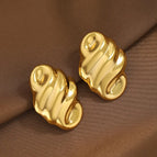 Gold / Irregular ear studs