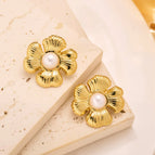 ED074 Curled Four-Petal Flower Pearl Earrings Gold