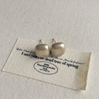 Champagne Gray Square Pearl Stud Earrings