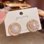 No. 47 Zircon round Pearl Stud Earrings (Real Gold Plating)