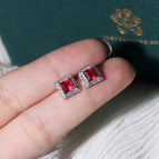 Main Stone Red
