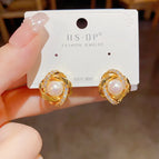 No. 34 Micro-Inlaid Winding Pearl Ear Studs (Thick Real Gold Plating)