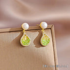13#A Pair of Freshwater Pearl Earrings (S925 Silver Needle)