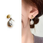 A0745b Silver Pendant Gold Nail