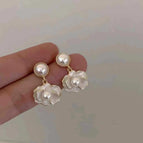 Oil dripping pearl flower earrings