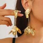 21#Irregular golden petals