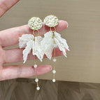 Simple white resin petal pearl tassel stud earrings