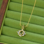 Olive Green Egg-shaped Flower Collarbone Necklace