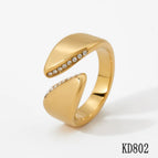 Gold Inclined Ring KD802