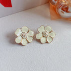 Milky White 2.5cm