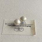 Ivory White Square Pearl Ear Clip