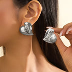 01 white k earrings (pair) 3508