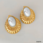 Gold Earrings (D2870)