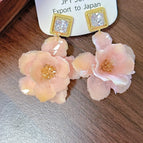 A Pair of Light Pink Flower Ear Studs