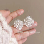 16# Cream Big Flower Ear Studs