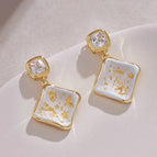 White Earrings D21