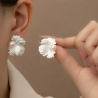 EA1161 Silver Flowers