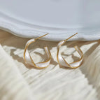 42#Creamy white earrings
