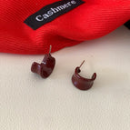 R1314 Red C-shaped Earrings