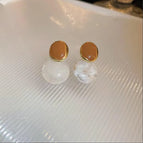 Pearl White Ear Needle / 14K